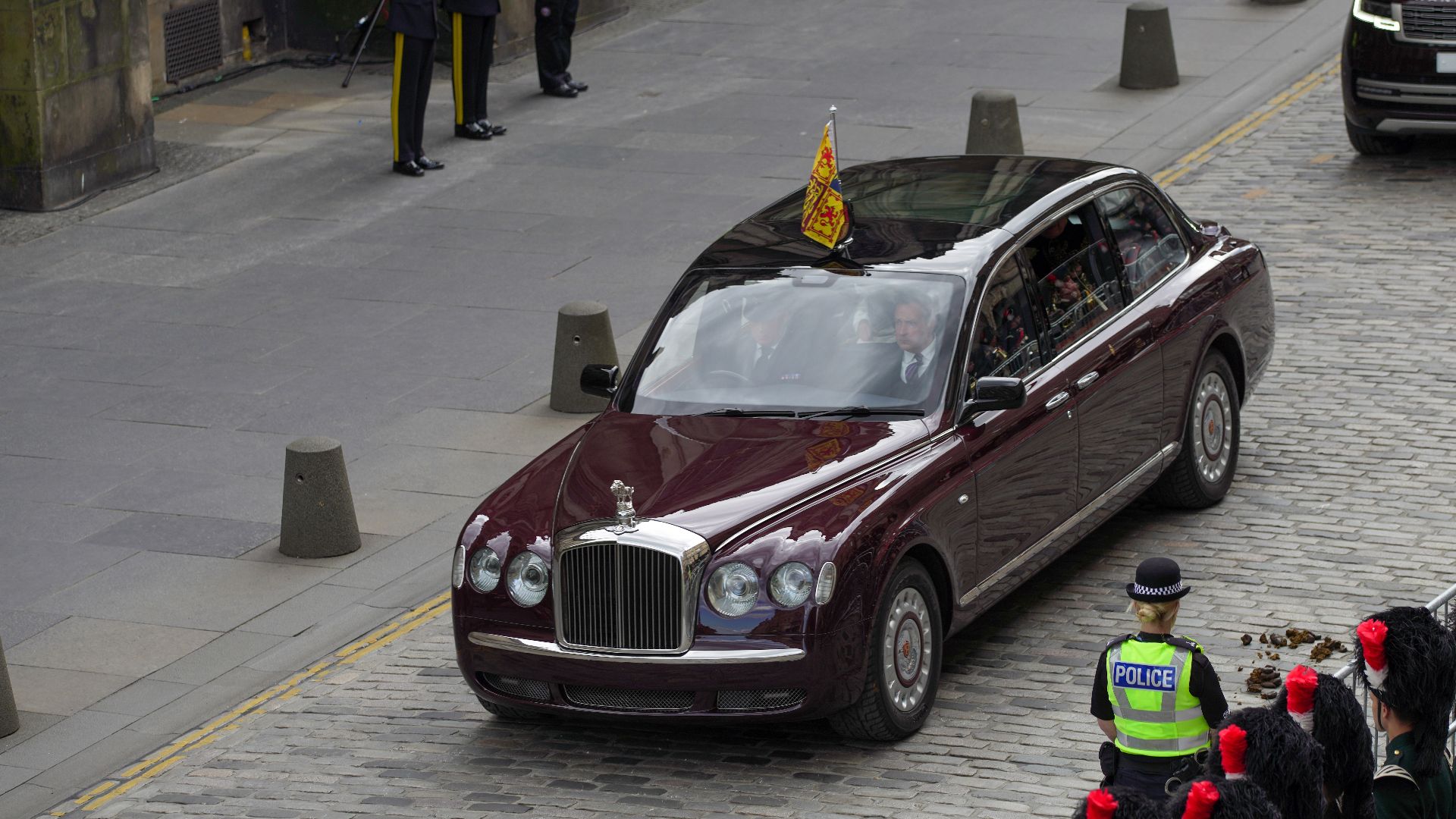 File:Presentation of the Honours of Scotland, 2023 (B).jpg