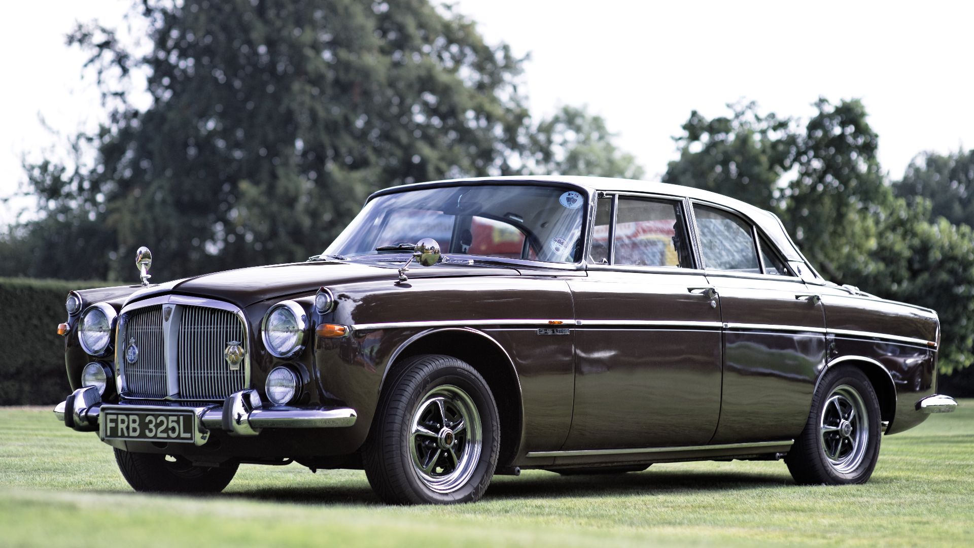 File:Rover P5 - 10657563525.jpg