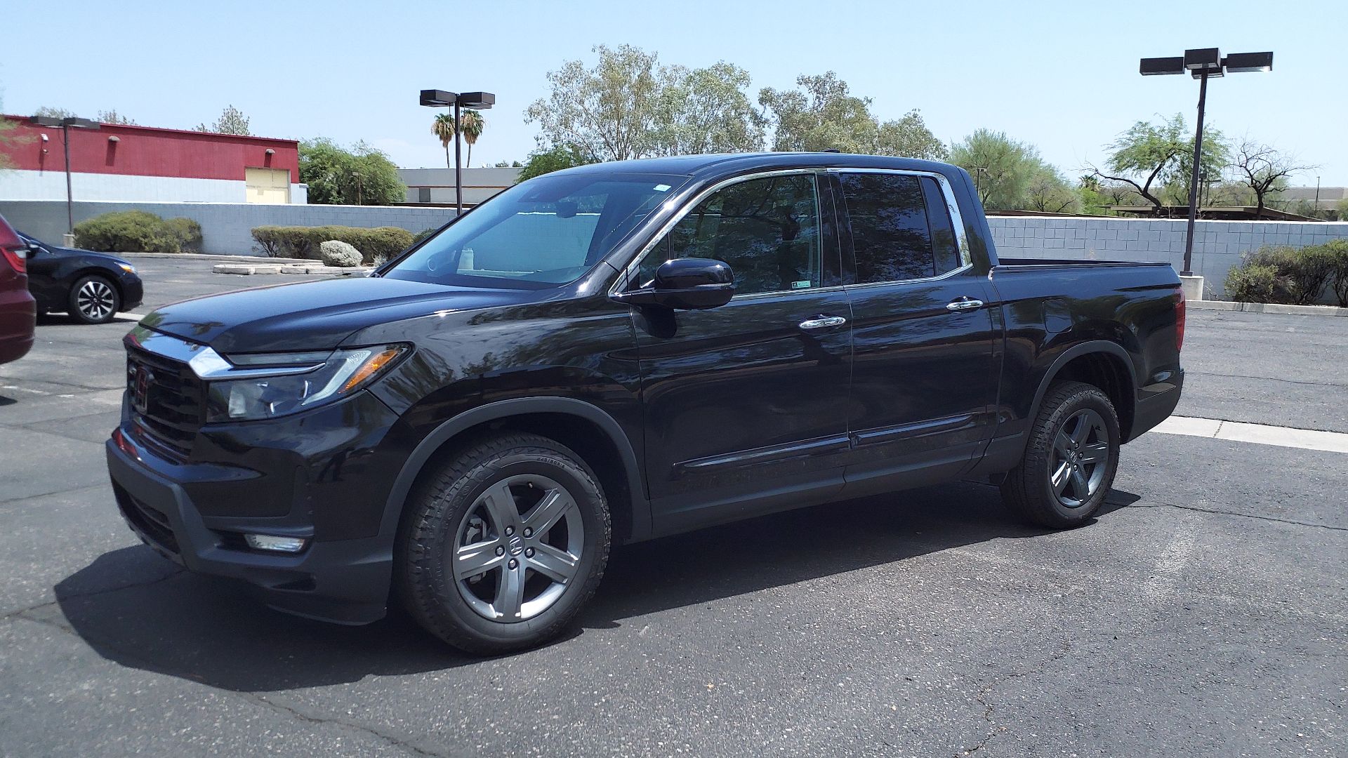 File:23 Honda Ridgeline RTL-E.jpg