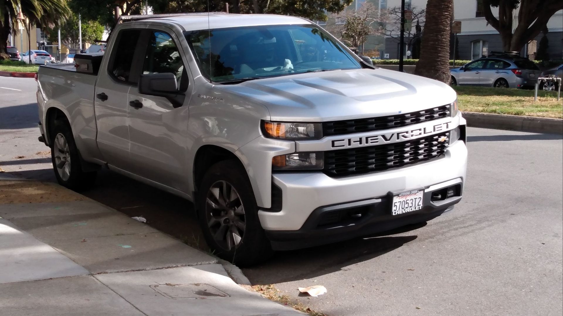 File:2020 Chevrolet Silverado 1500 Custom.jpg