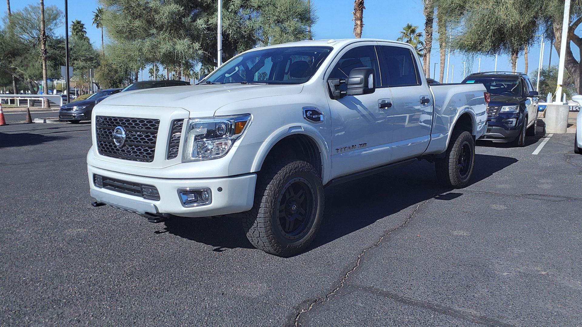 File:19 Nissan Titan XD PRO-4X.jpg