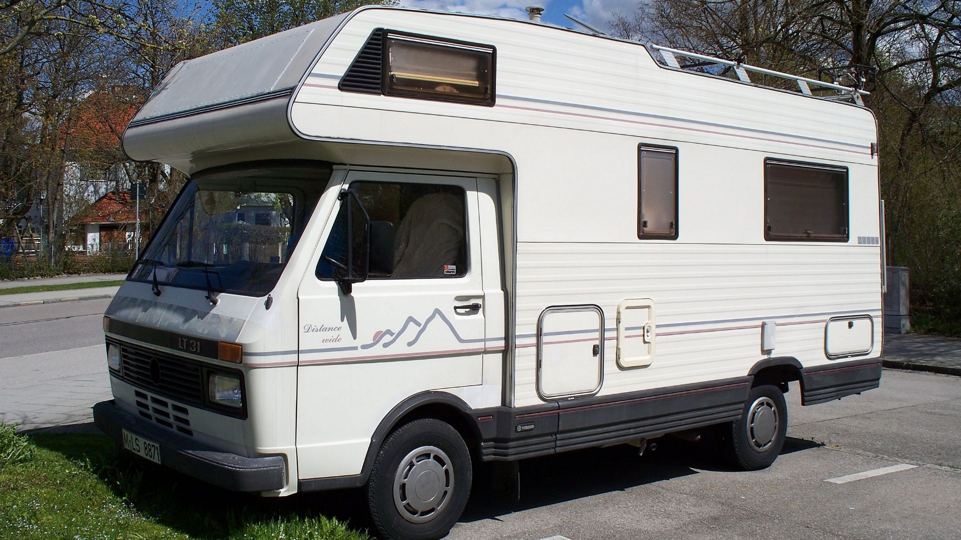 File:Volkswagen LT-31 recreational vehicle.jpg