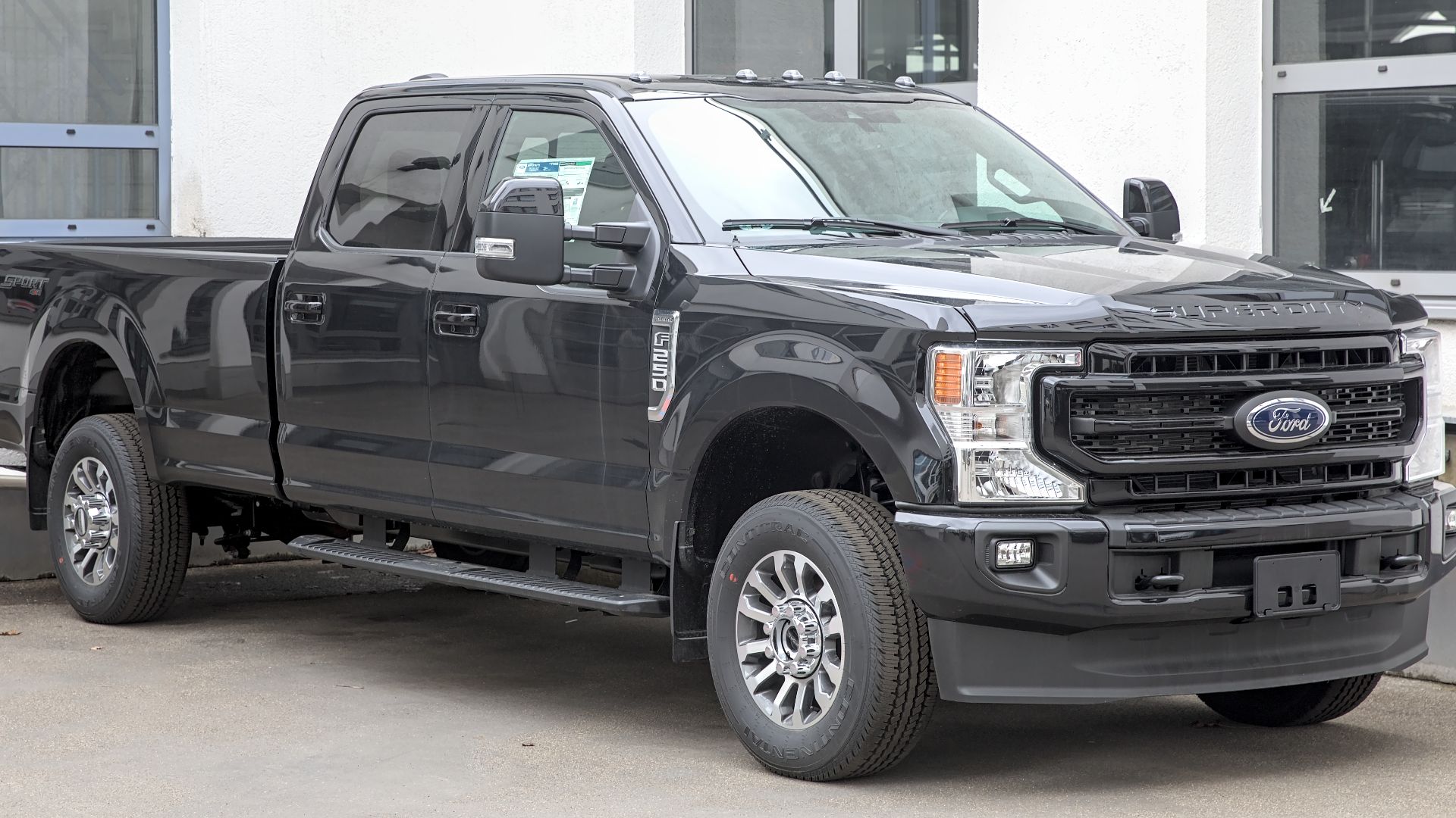File:Ford F-250 Super Duty (P558) 1X7A7058.jpg