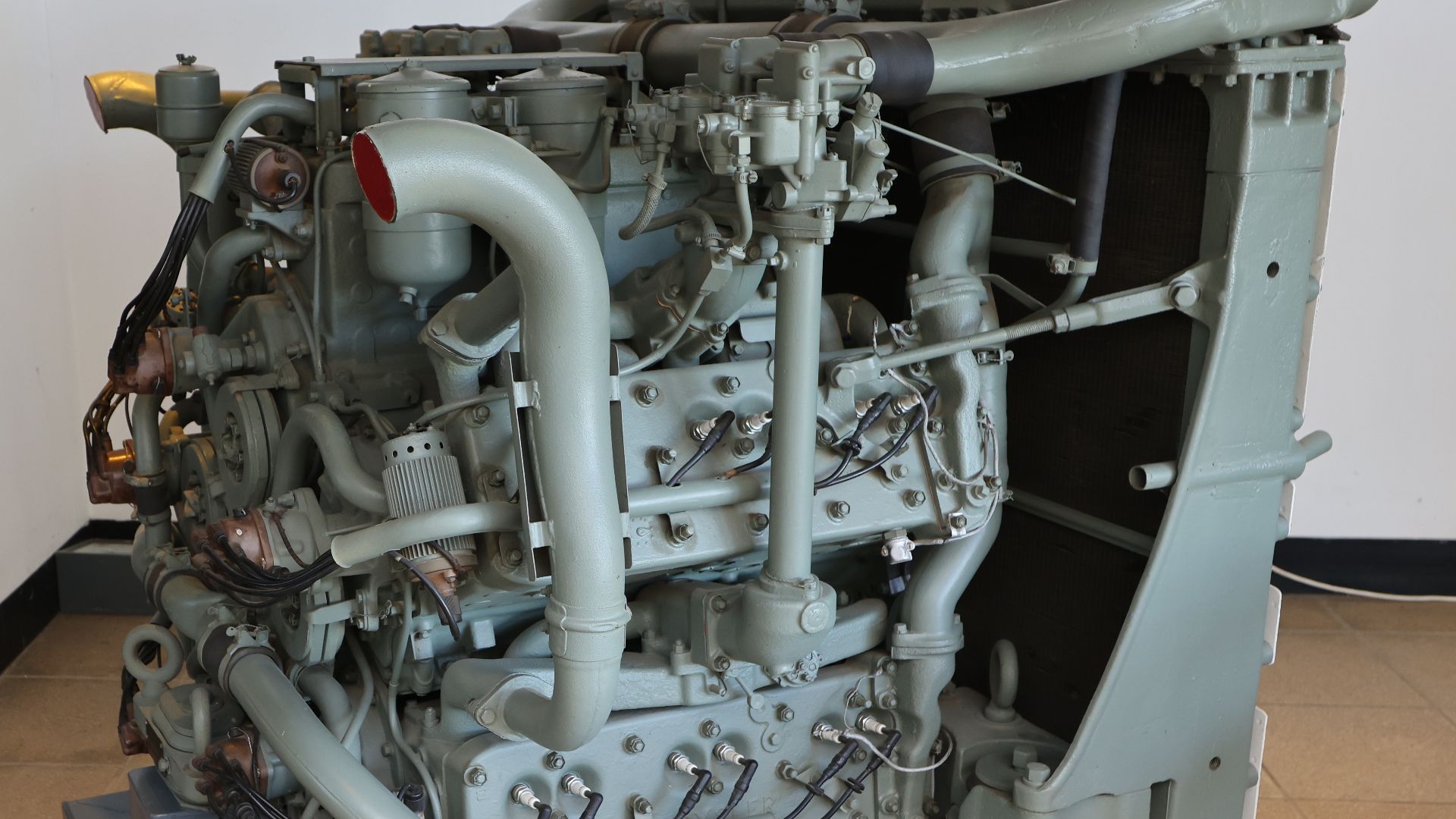 File:Chrysler A57 multibank duxford.JPG