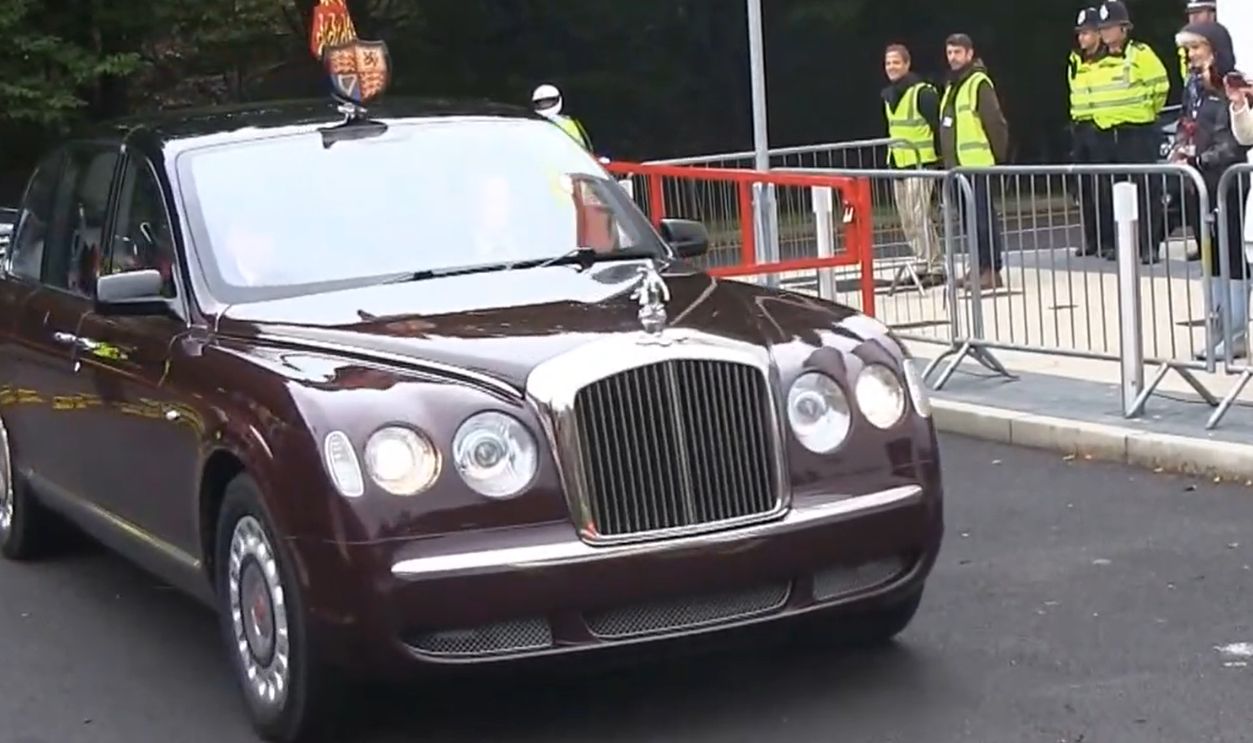Bentley State Limousine