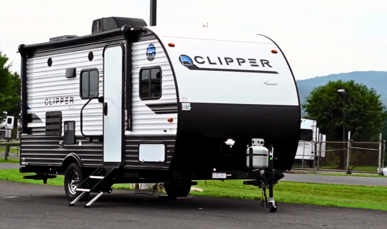 Coachmen Clipper Ultra-Lite 17BHS