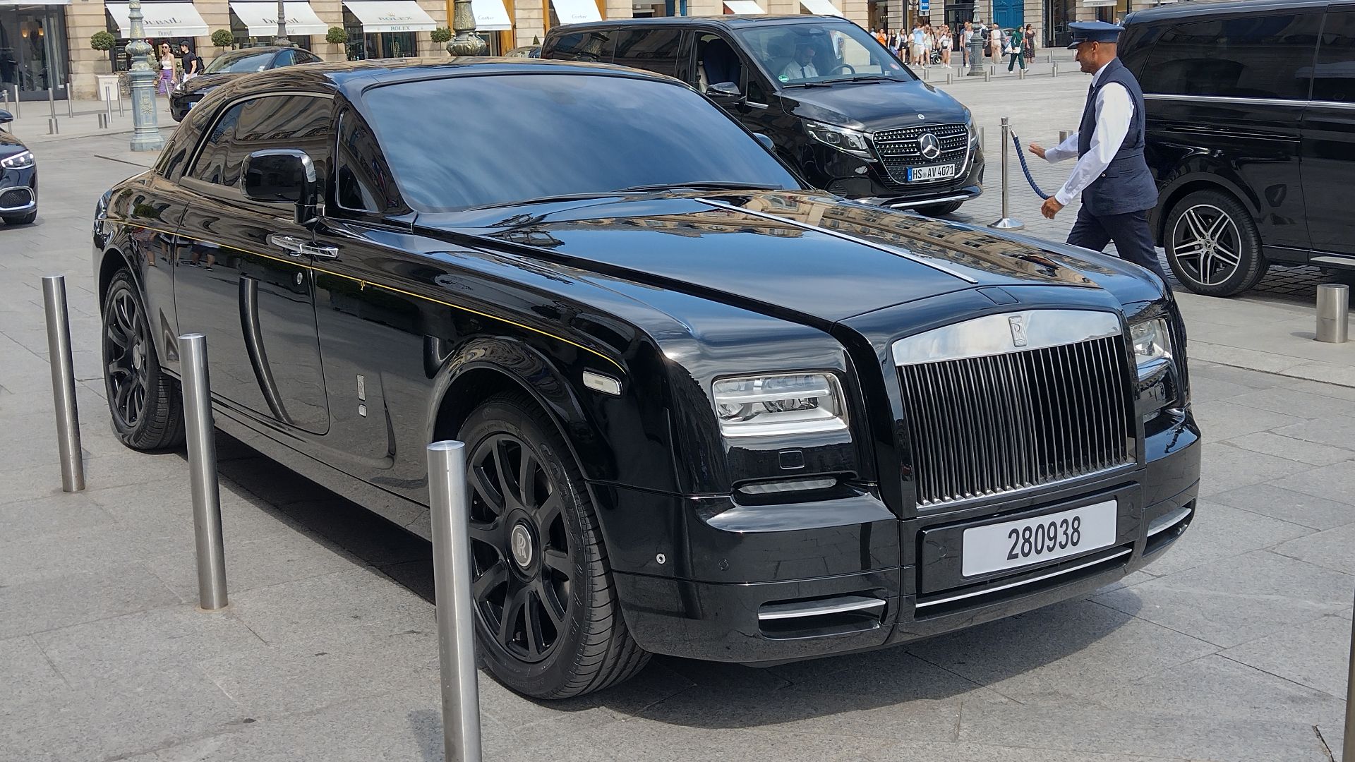 File:Rolls Royce Phantom Coupe.jpg