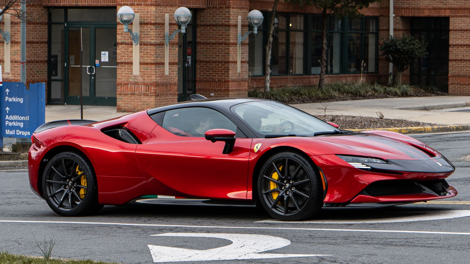 File:Ferrari SF90 Stradale Washington DC Metro Area, USA.jpg