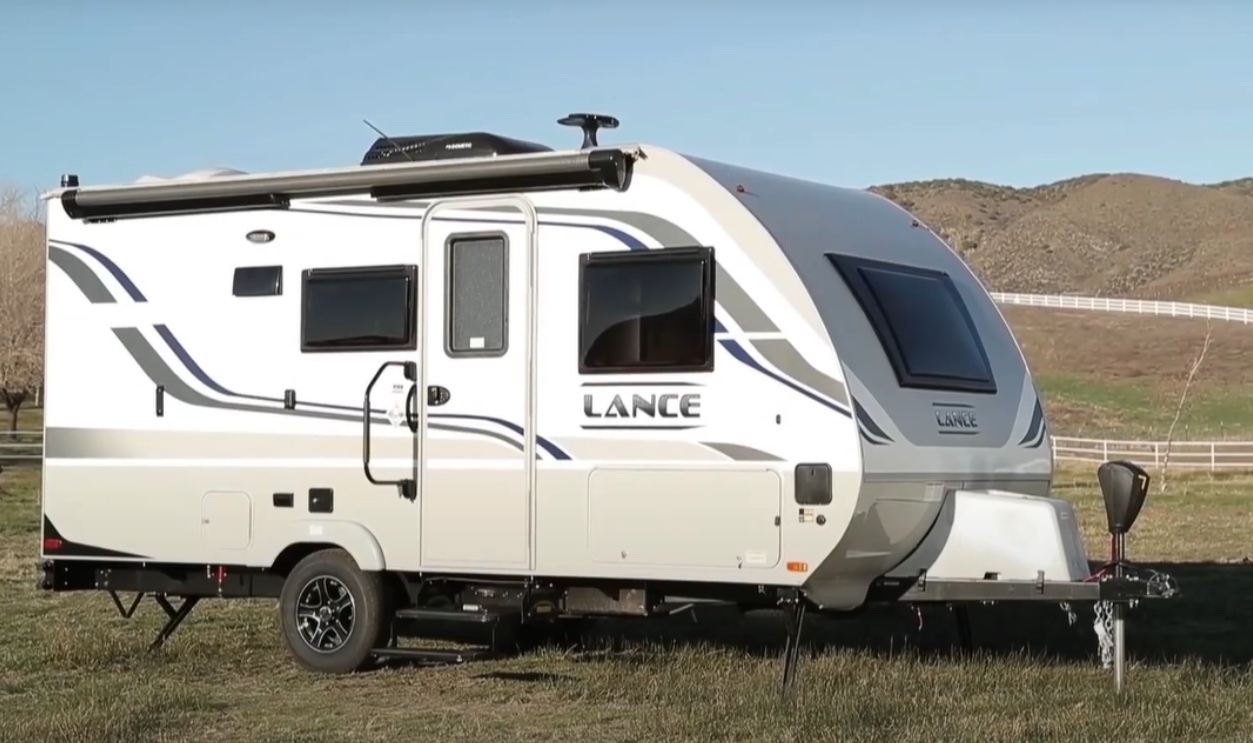 Lance 1575 Travel Trailer