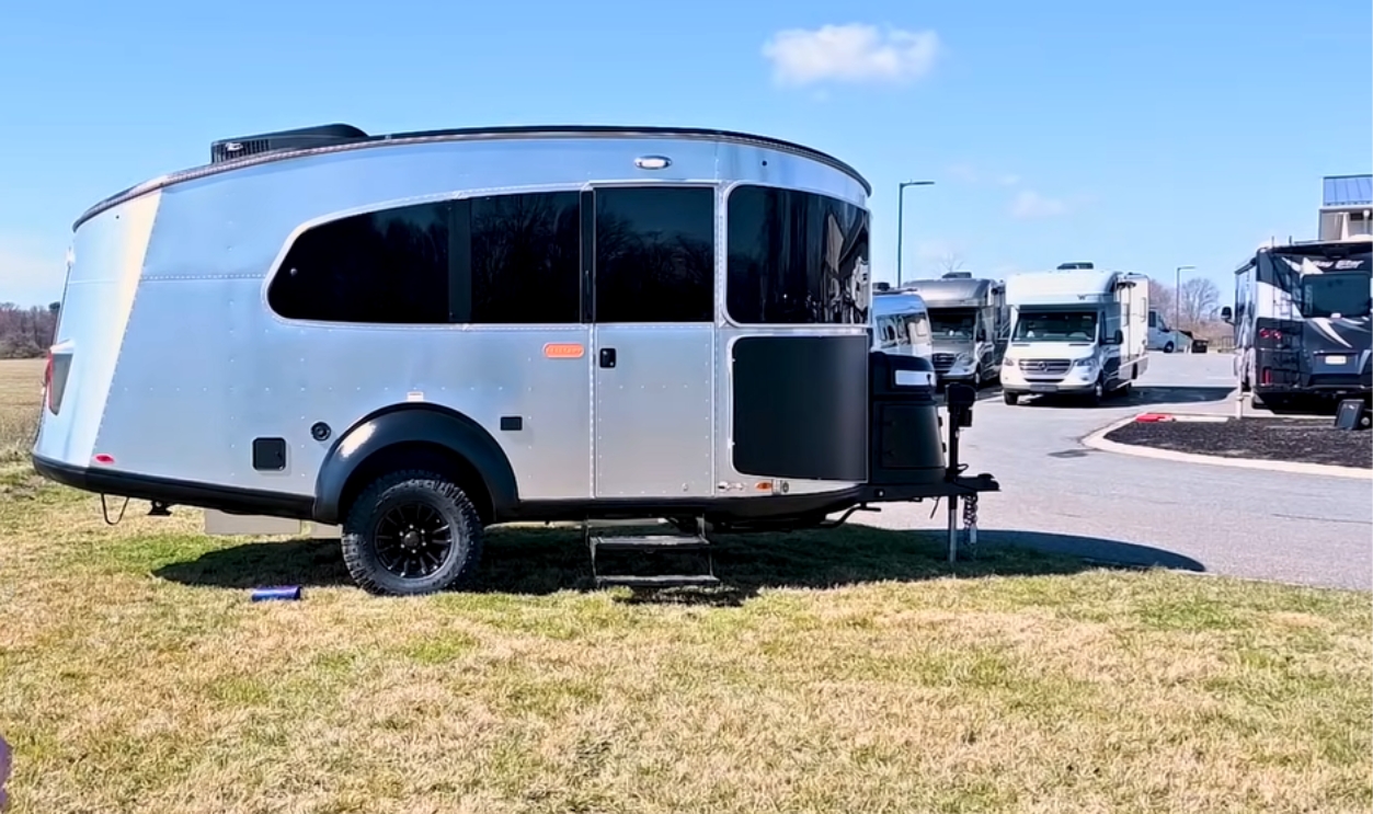 Airstream Basecamp 20