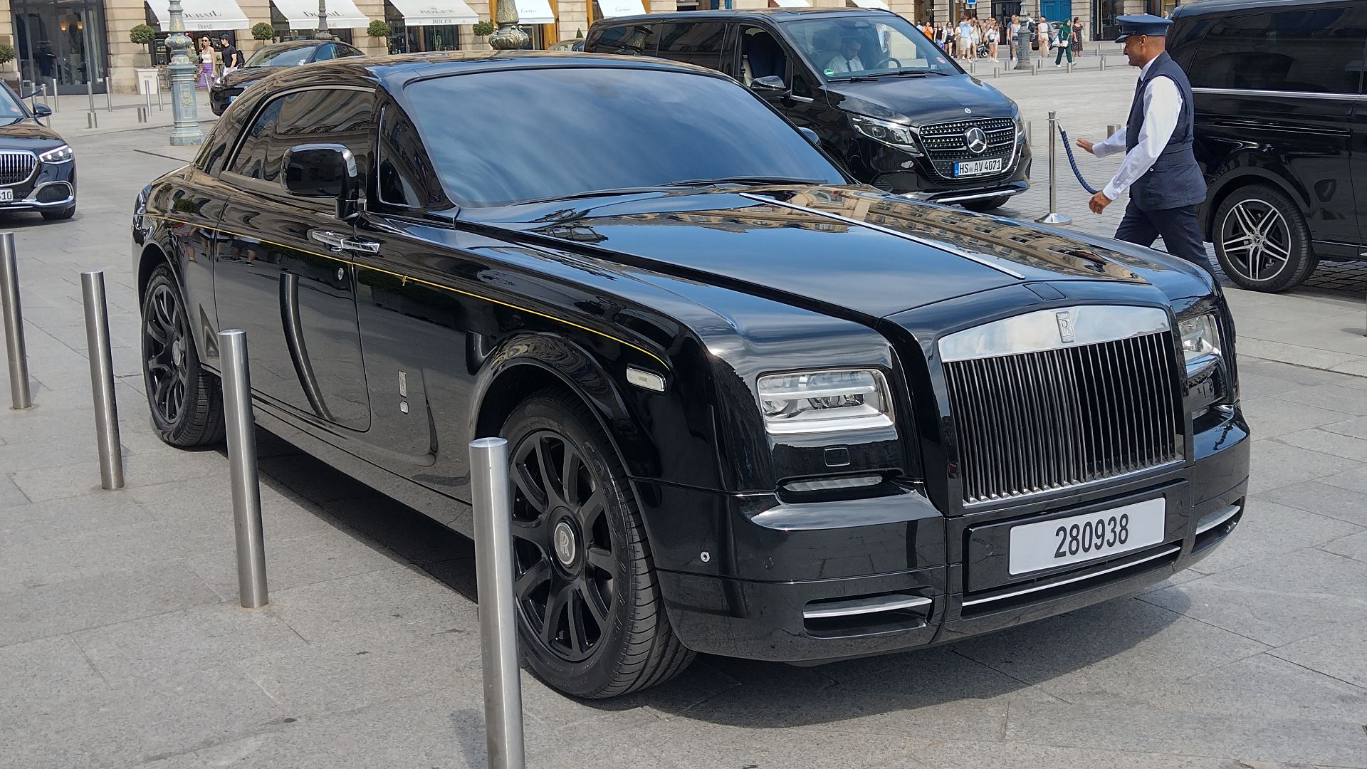 File:Rolls Royce Phantom Coupe.jpg