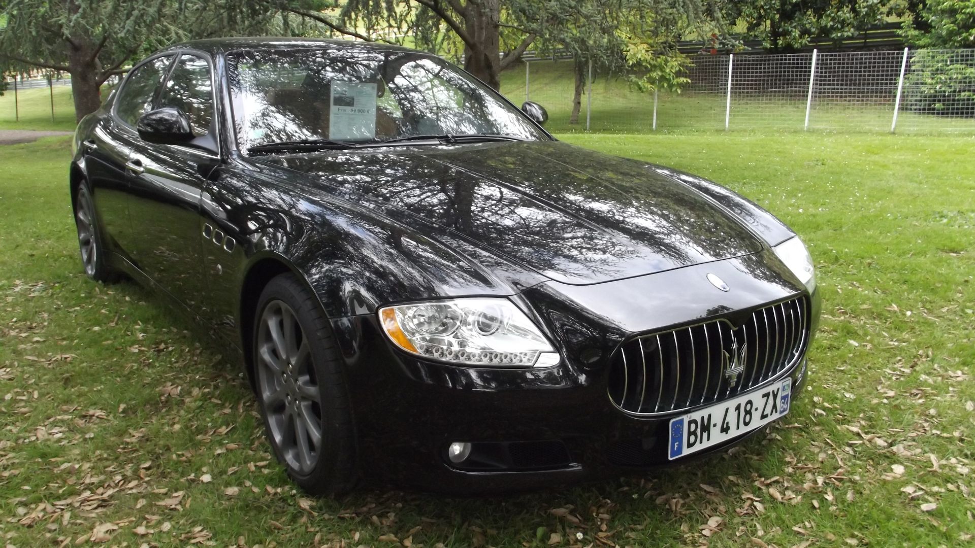 File:Maserati Quattroporte, Pau 2015.jpg