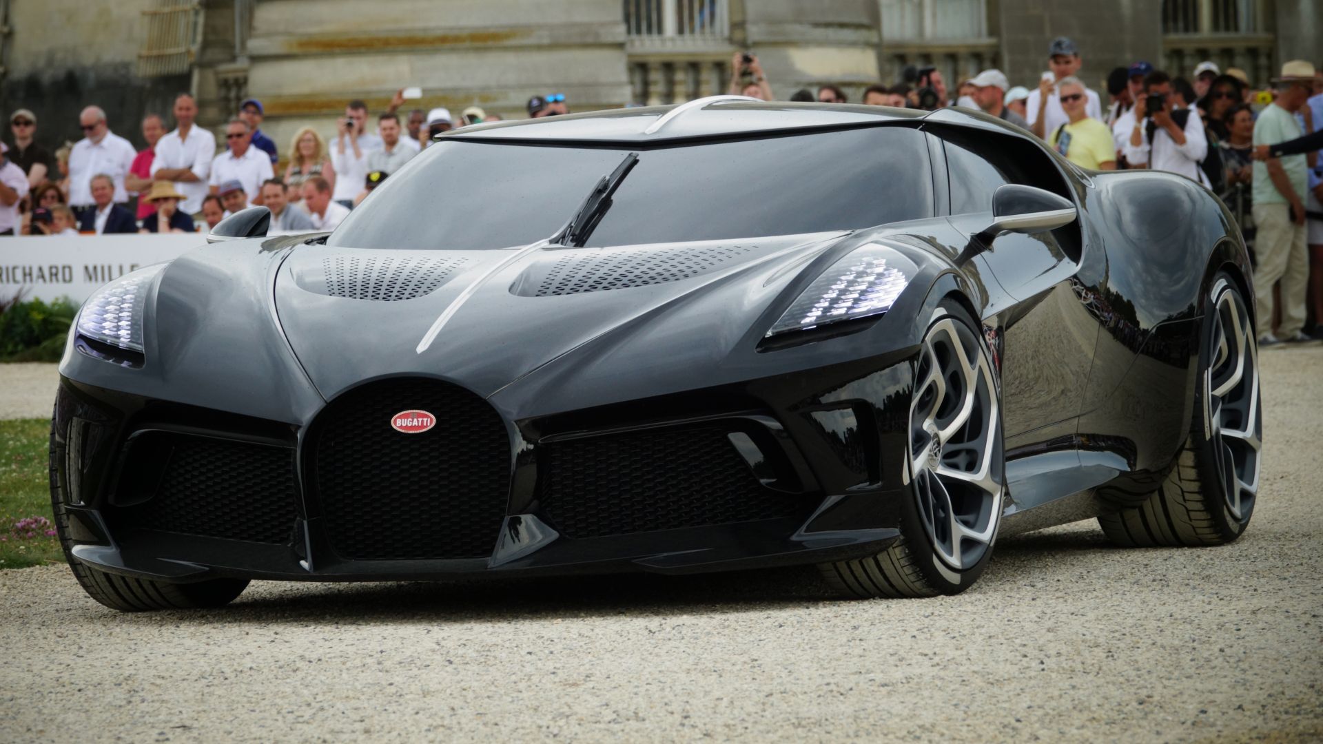 File:Bugatti La Voiture Noire-CAERM2019.jpg
