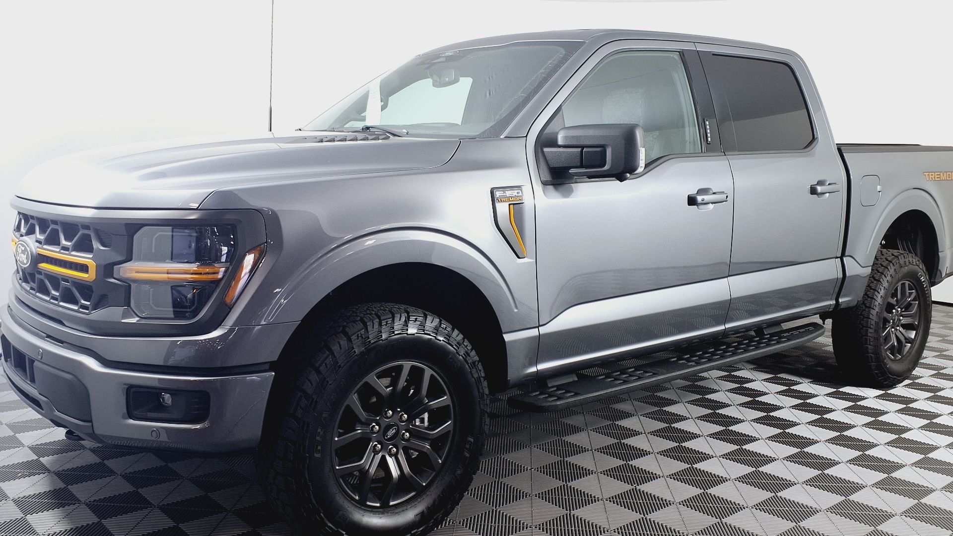 File:24 Ford F-150 Tremor.jpg