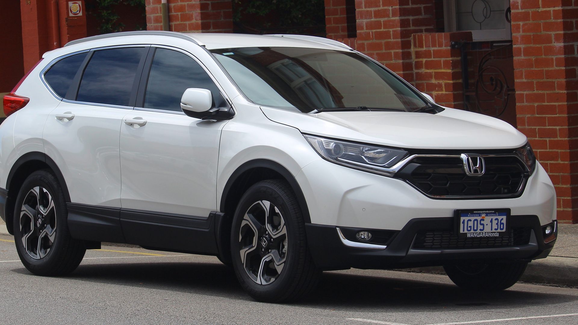 File:2018 Honda CR-V (RW MY18) +Sport 2WD wagon (2018-10-22) 01.jpg