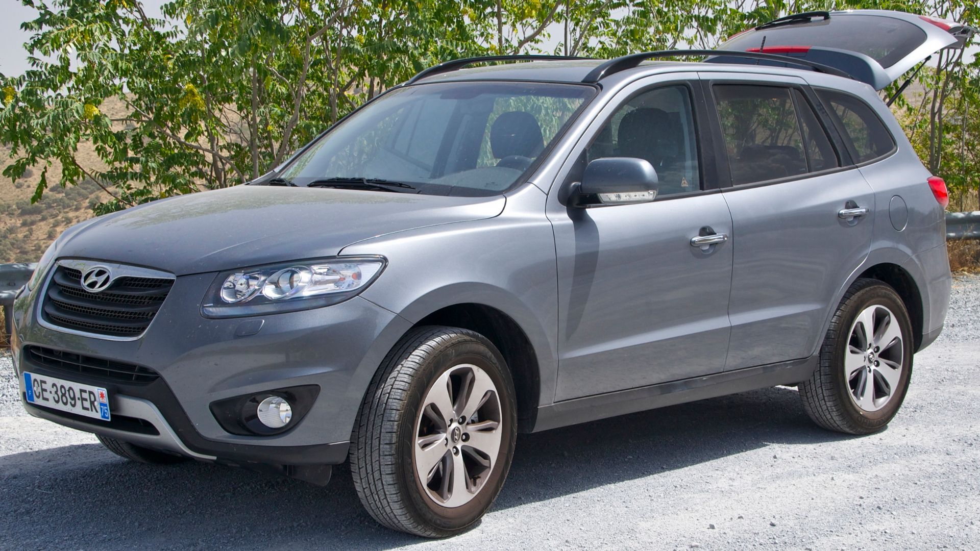 File:Hyundai Santa Fe 1.jpg