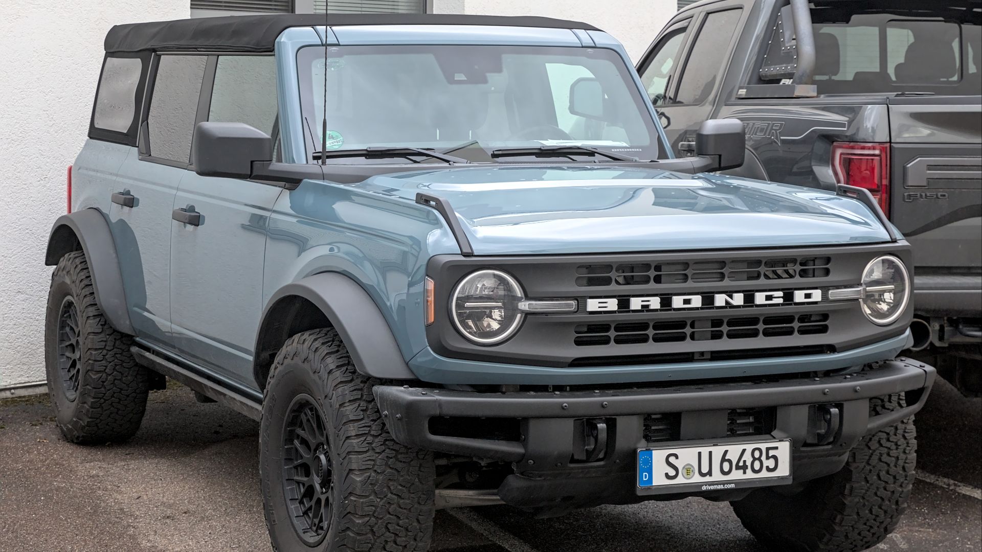 File:Ford Bronco (6th generation) 1X7A6831.jpg