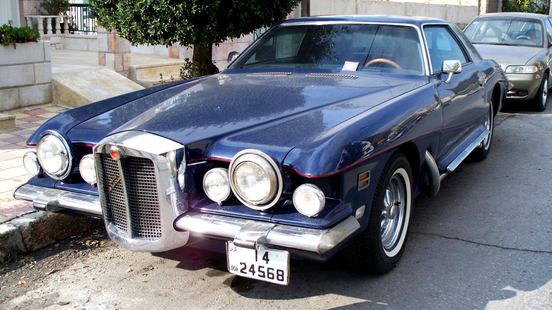 File:Stutz Blackhawk automobile.jpg