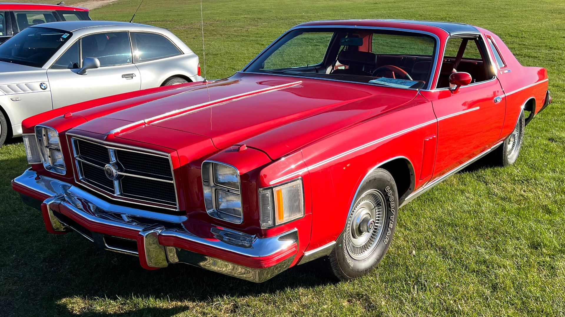 File:1979 Chrysler Cordoba 300.jpg