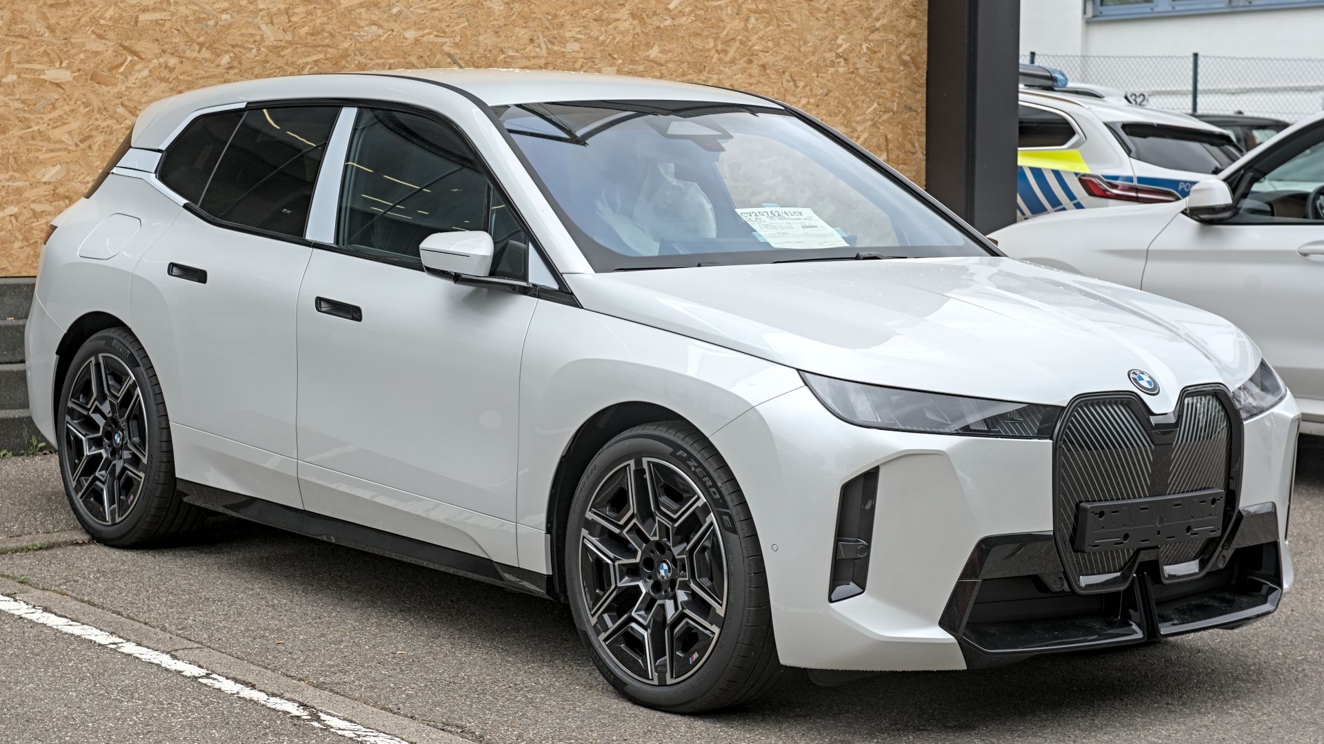 File:2025 BMW iX DSC 8680.jpg