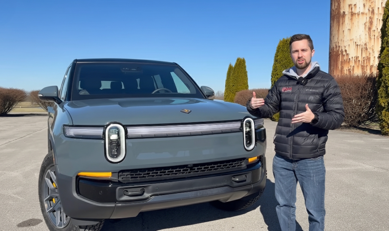 2025 Rivian R1S - Intro