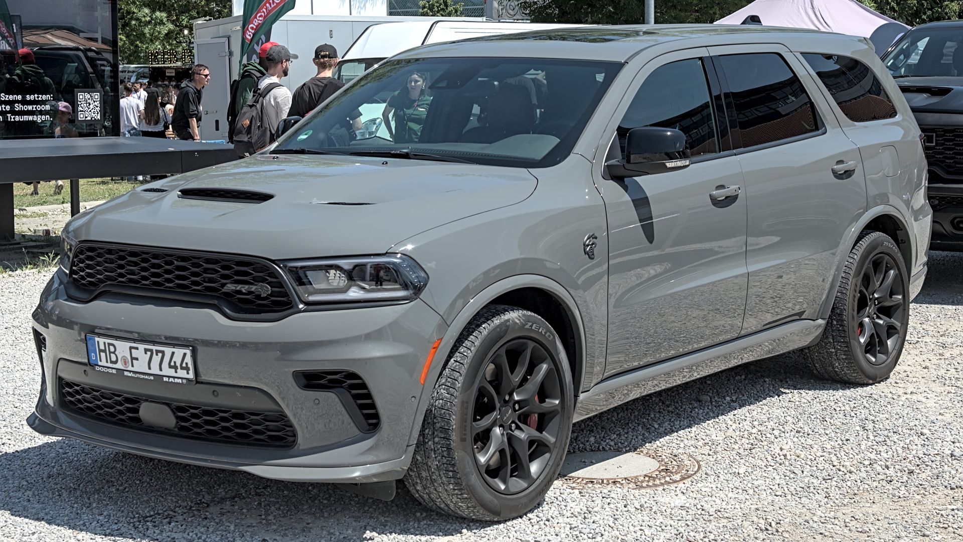 File:Dodge Durango SRT Hellcat MYLE Festival 2025 DSC 9644.jpg