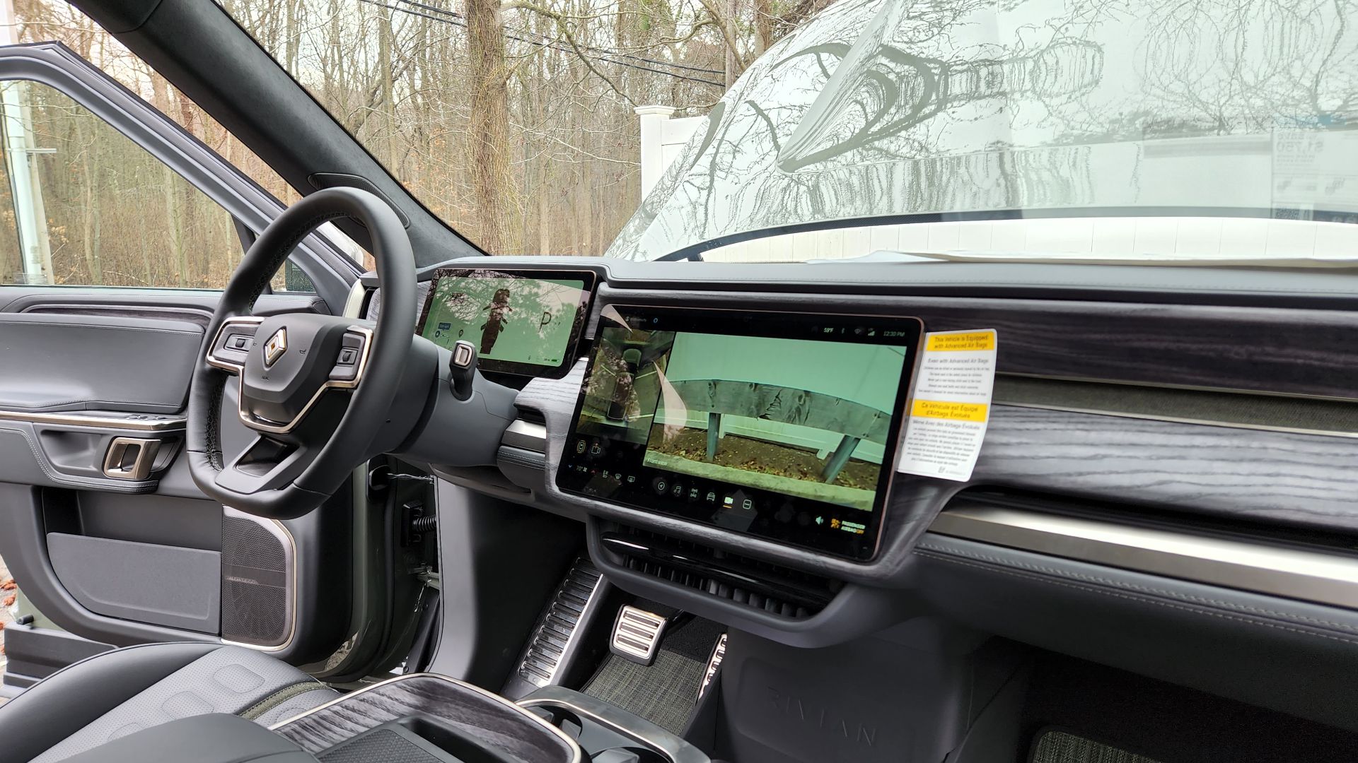 File:Rivian R1T - 2nd Row 04.png