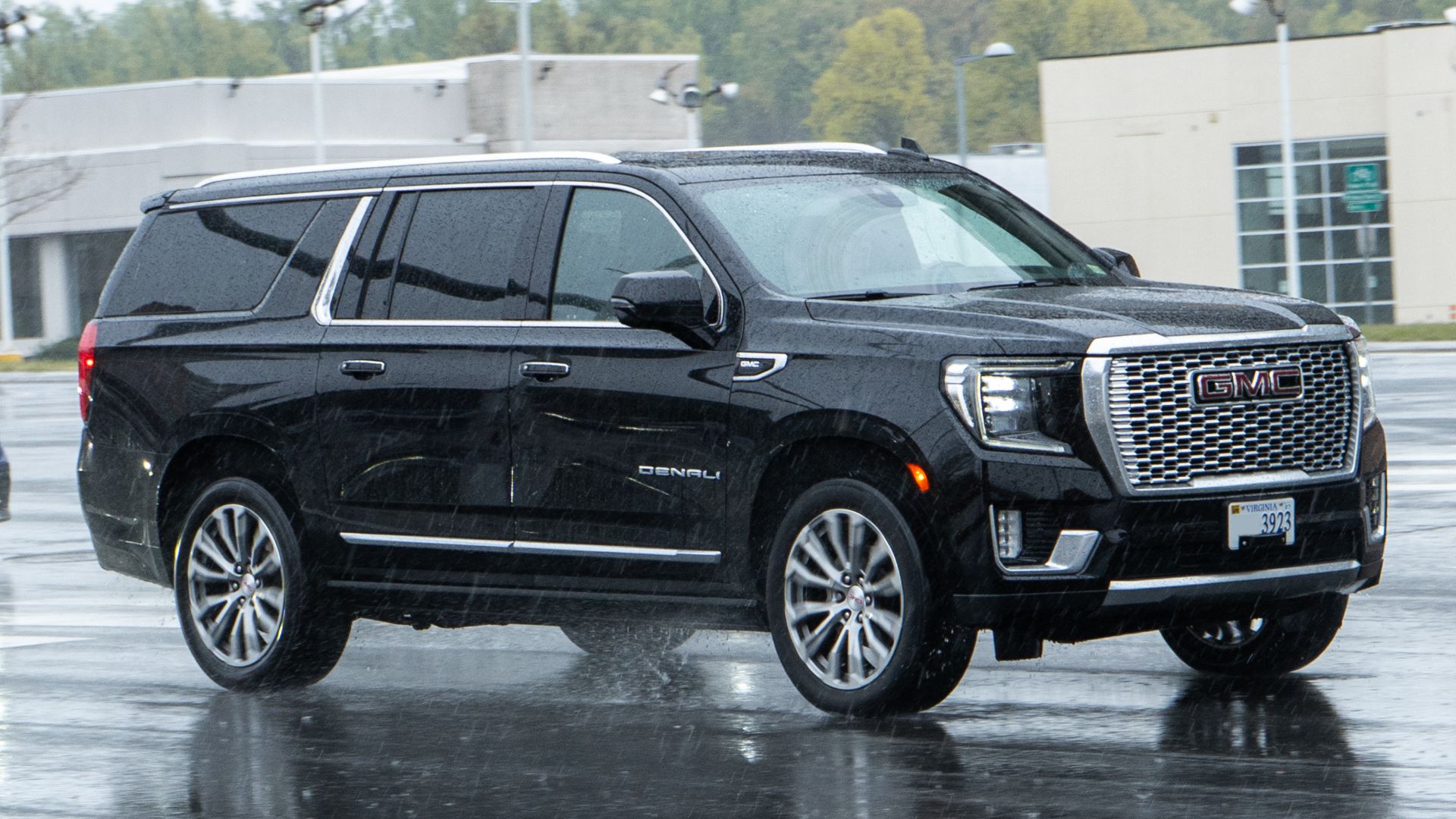 File:GMC Yukon Denali (GMTT1XX) Washington DC Metro Area, USA (1).jpg