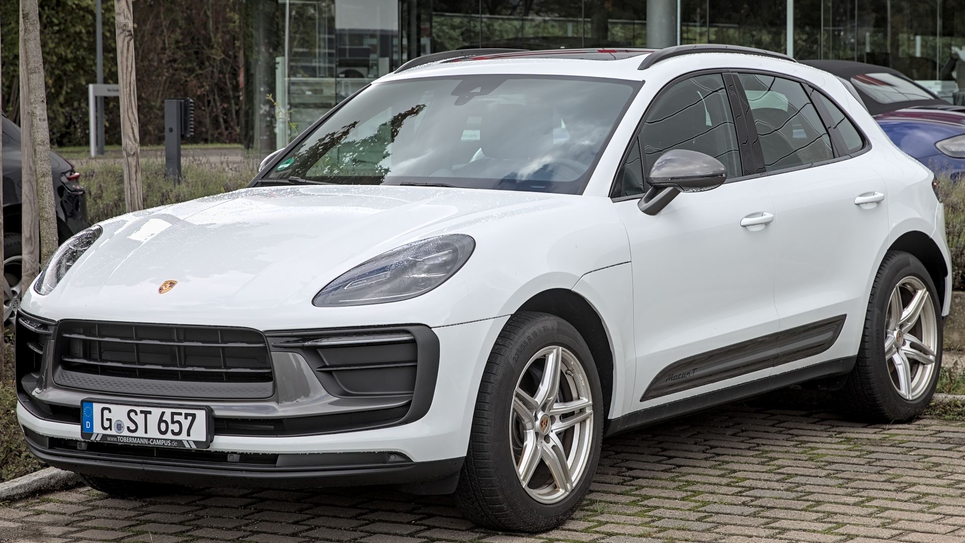File:Porsche Macan T 1X7A6051.jpg