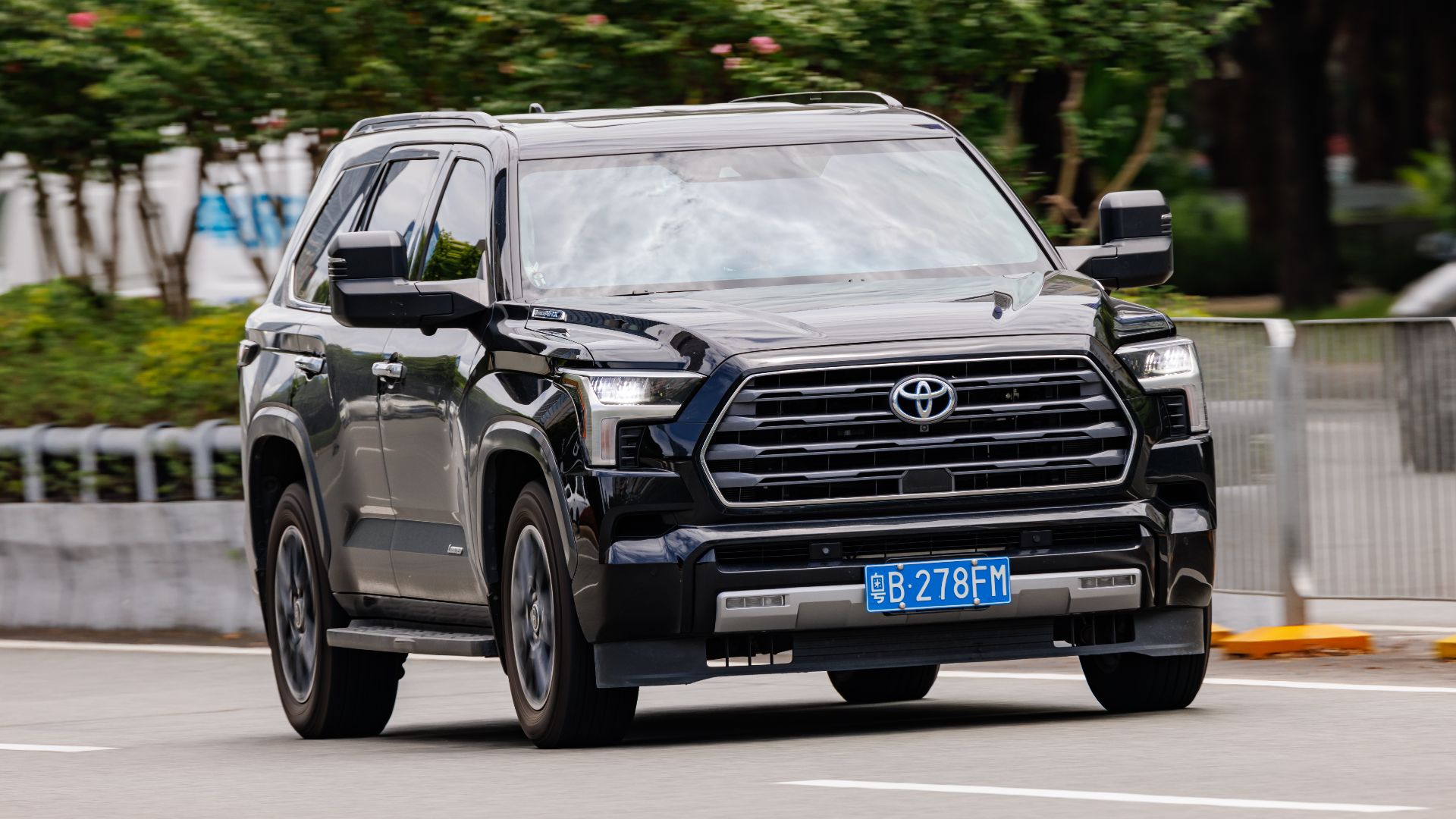 File:TOYOTA SEQUOIA (XK80) China.jpg