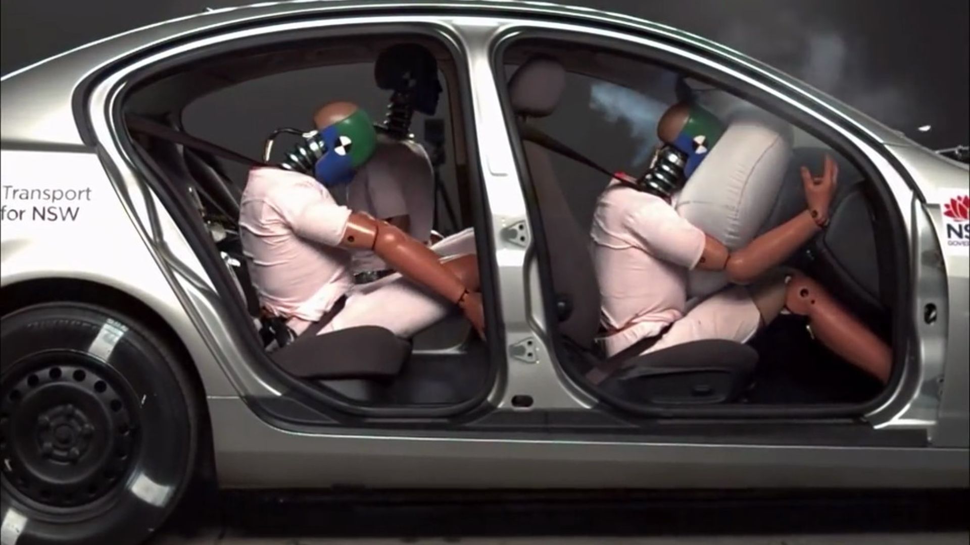 File:Crash-test-with-airbag-and-safty-belt.jpg