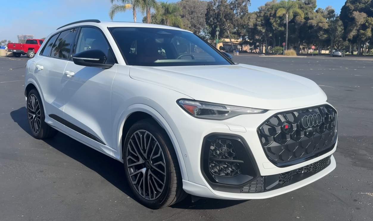 2025 Audi Sq5