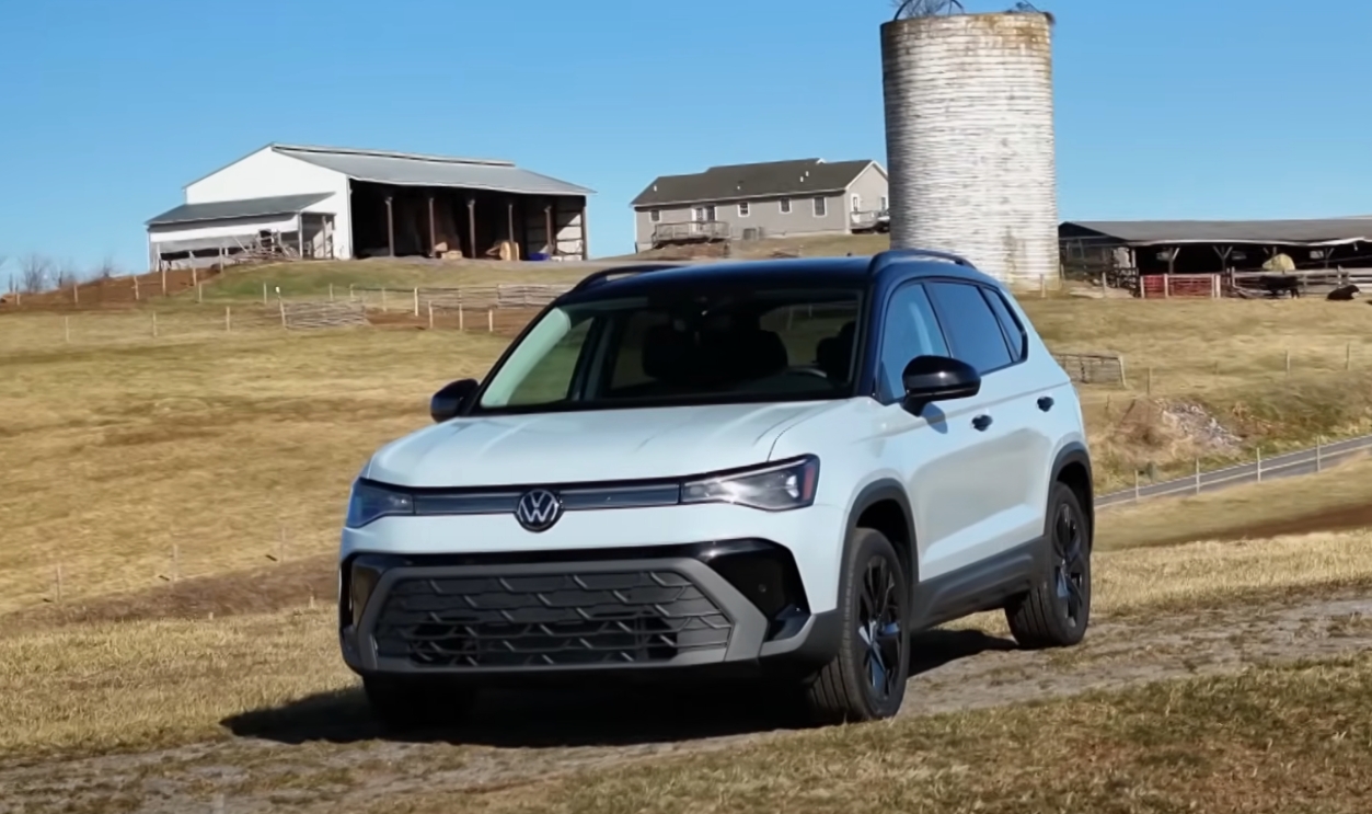 2025 Volkswagen Taos