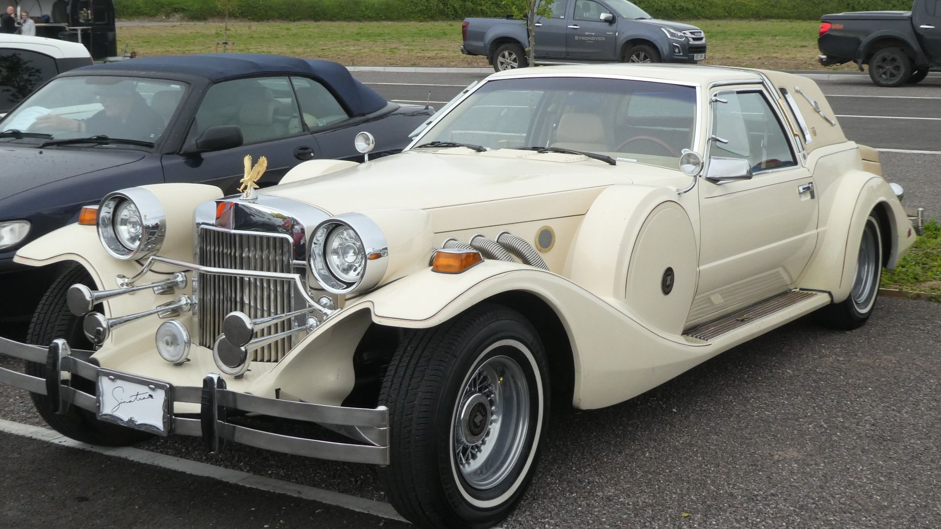File:Zimmer Golden Spirit (1983) (51234110505).jpg