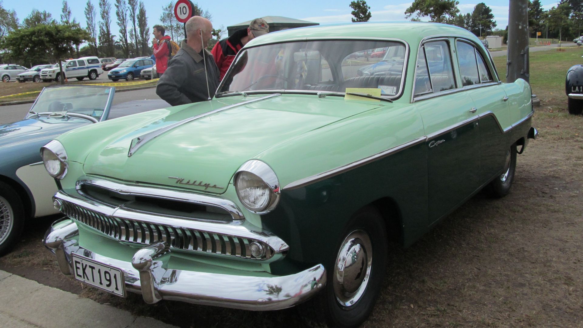 File:1955 Willys Aero (17572676790).jpg