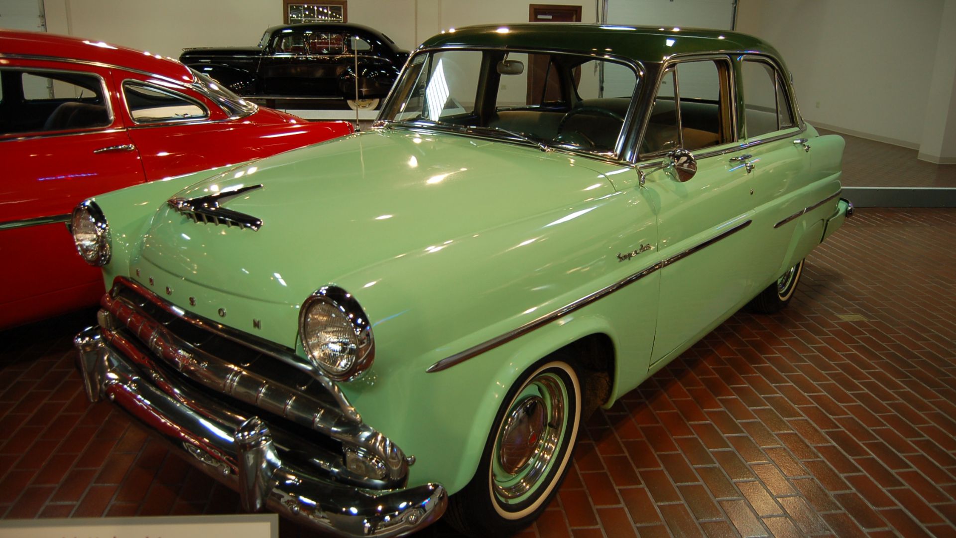 File:1954 Hudson Jet sedan - Hostetlers Hudsons 3-8-2008 275 N.jpg