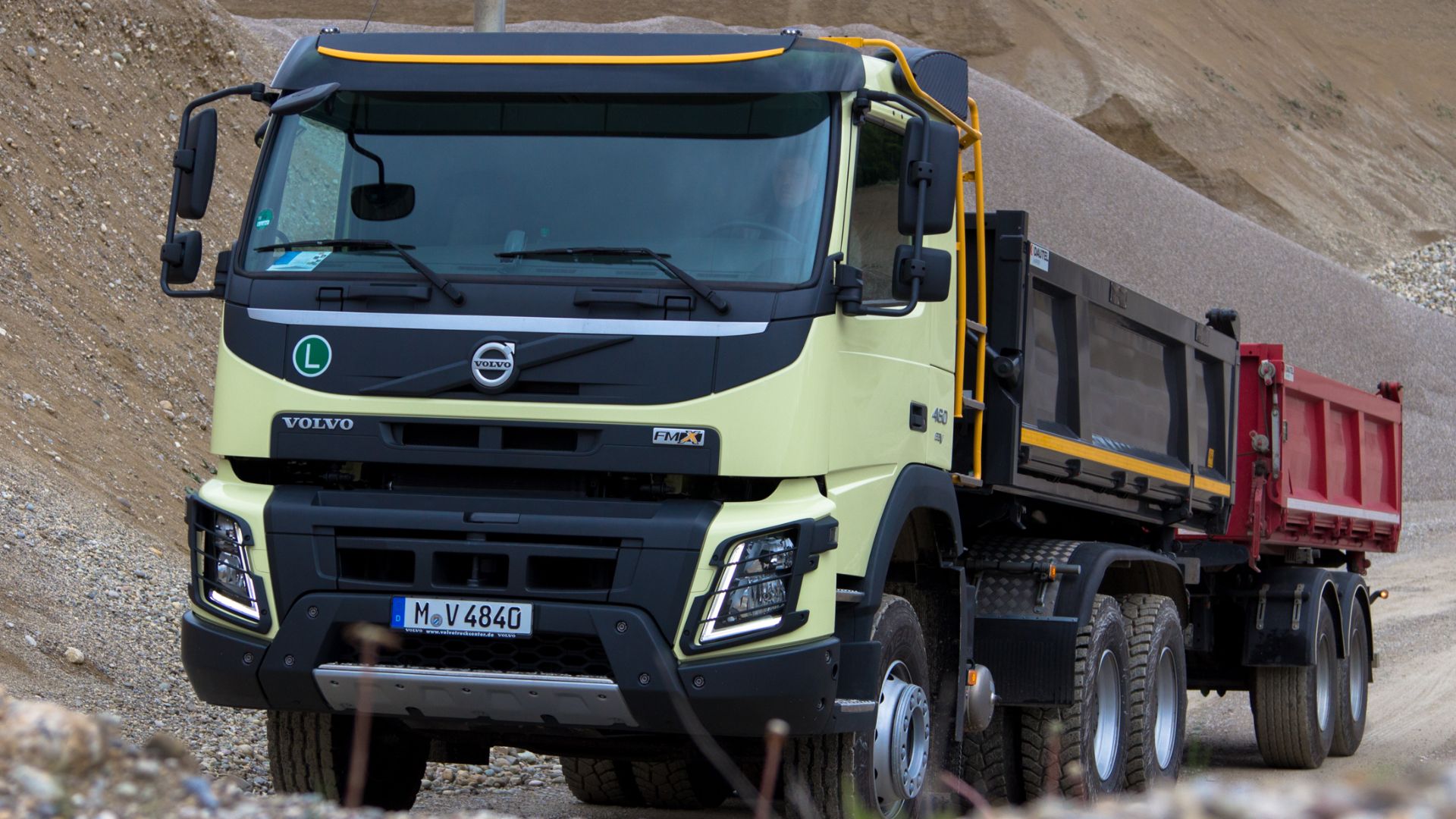 File:Volvo Trucks FMX.jpg