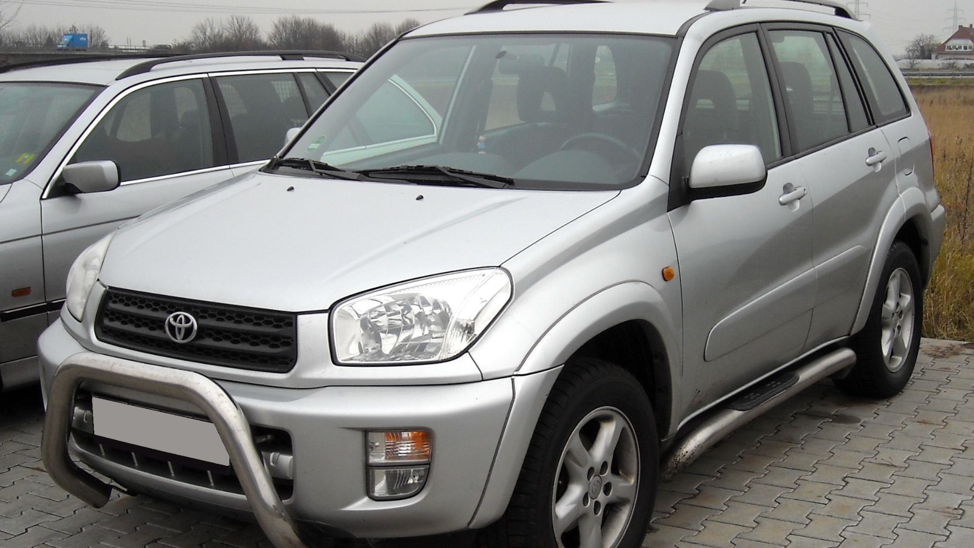 File:Toyota RAV4 front 20080112.jpg