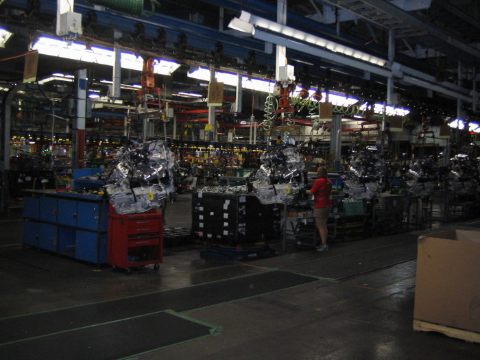 File:Tour of GM's Oshawa Car Assembly plant, 2011-06-10, IMG 7357 (47647516691).jpg
