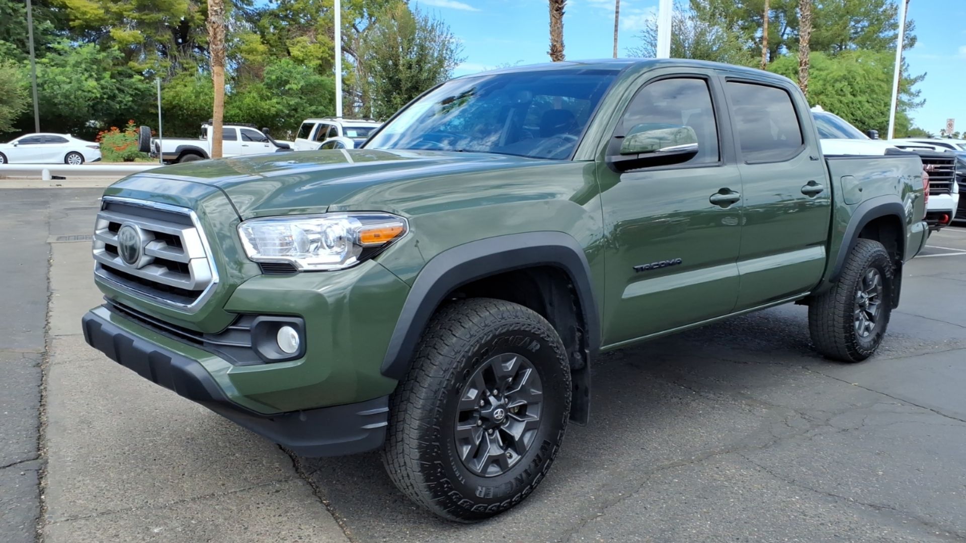 File:21 Toyota Tacoma SR5.jpg