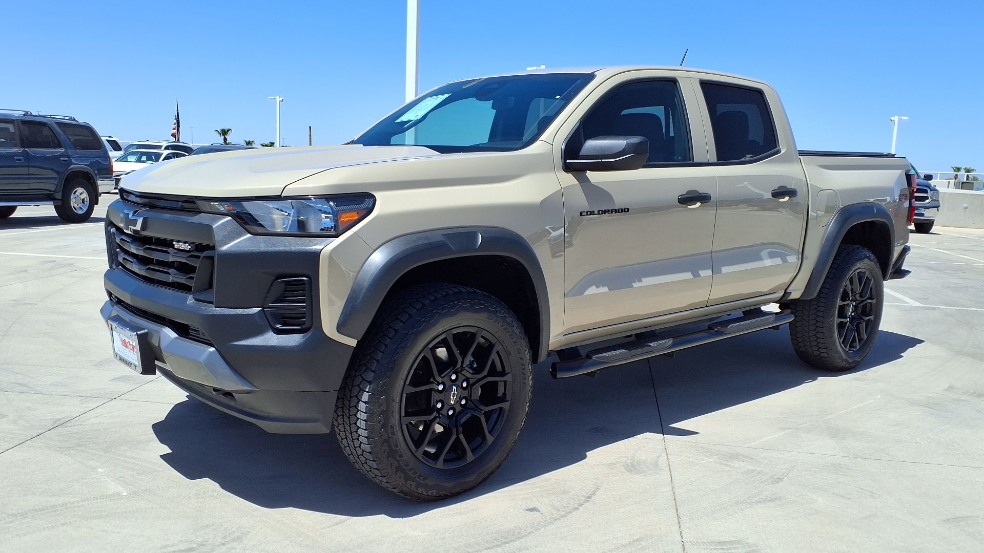 File:23 Chevrolet Colorado Trail Boss.jpg
