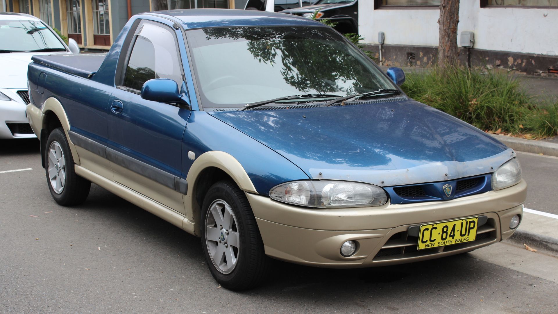 File:2003 Proton Jumbuck (C90) GLSi utility (23352098994).jpg