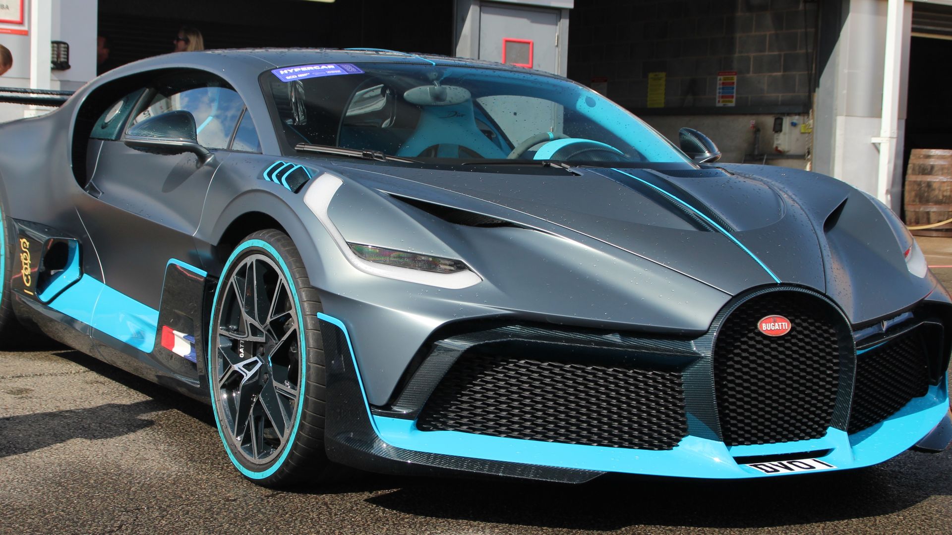 File:2020 Bugatti Divo Low.jpg