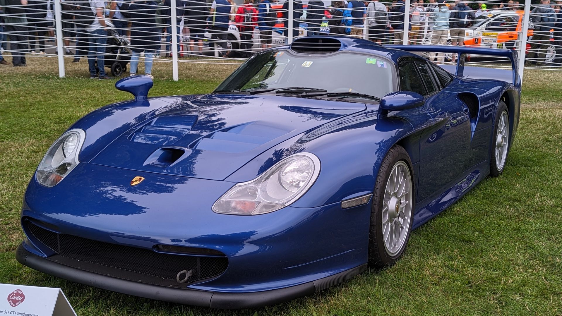 File:Porsche 911 GT1 Straßenversion.jpg