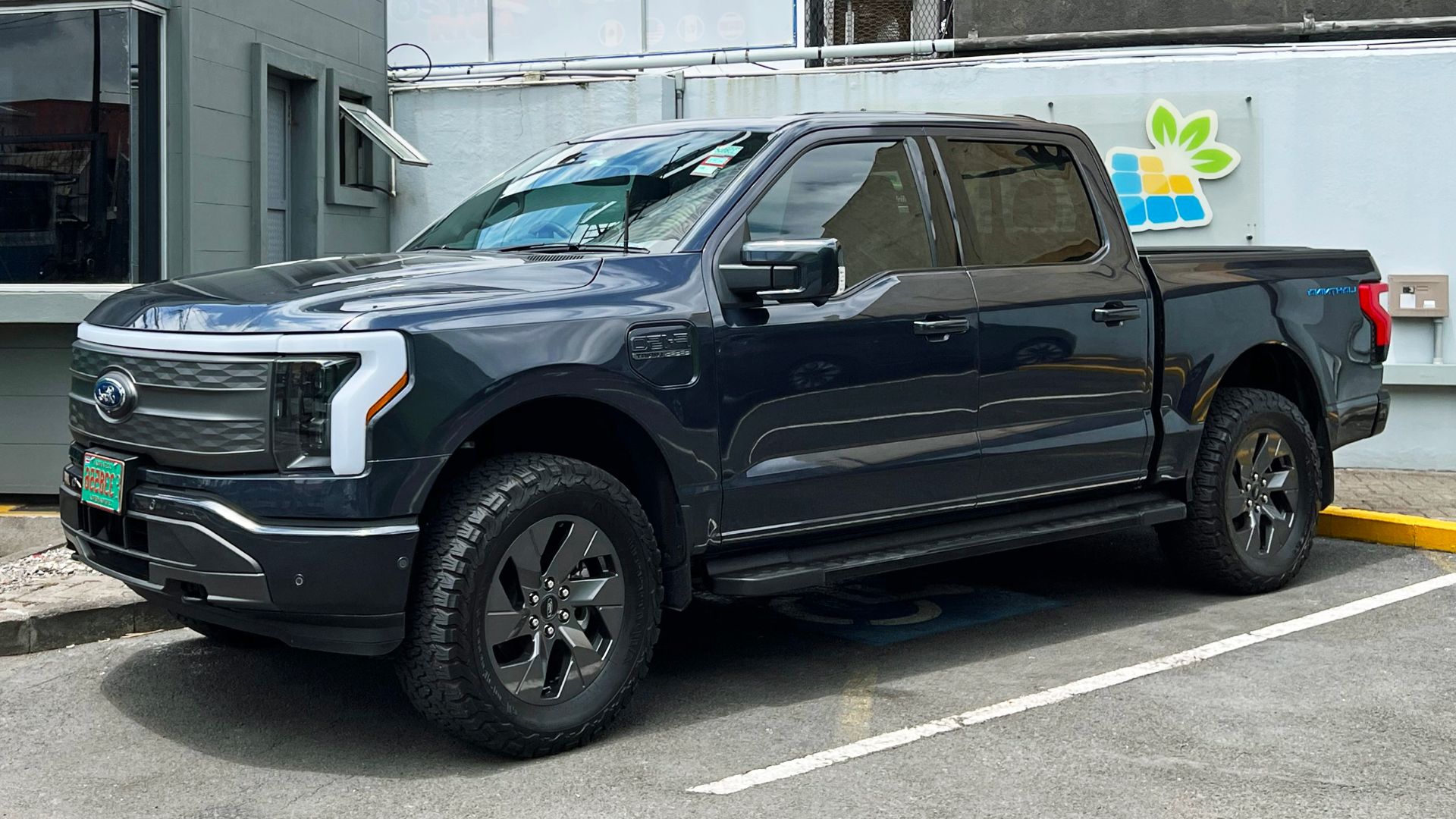 File:Ford F-150 Lightning CRI 05 2023 3639.jpg