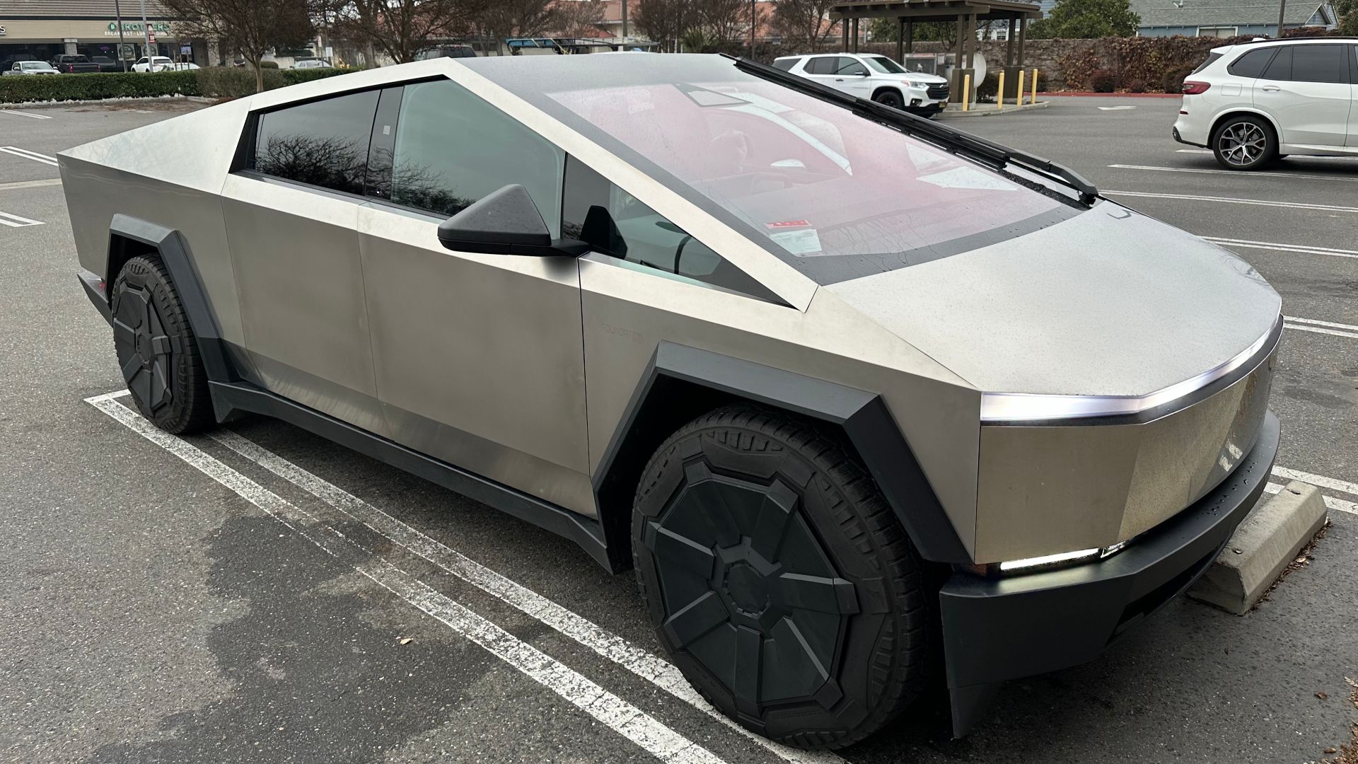 File:Tesla Cybertruck Parked.jpg