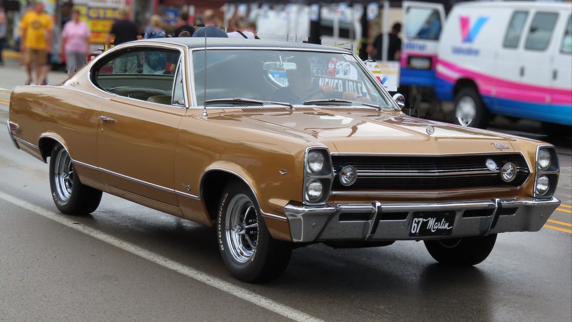 File:1967 AMC Marlin, front right, 09-09-2023.jpg