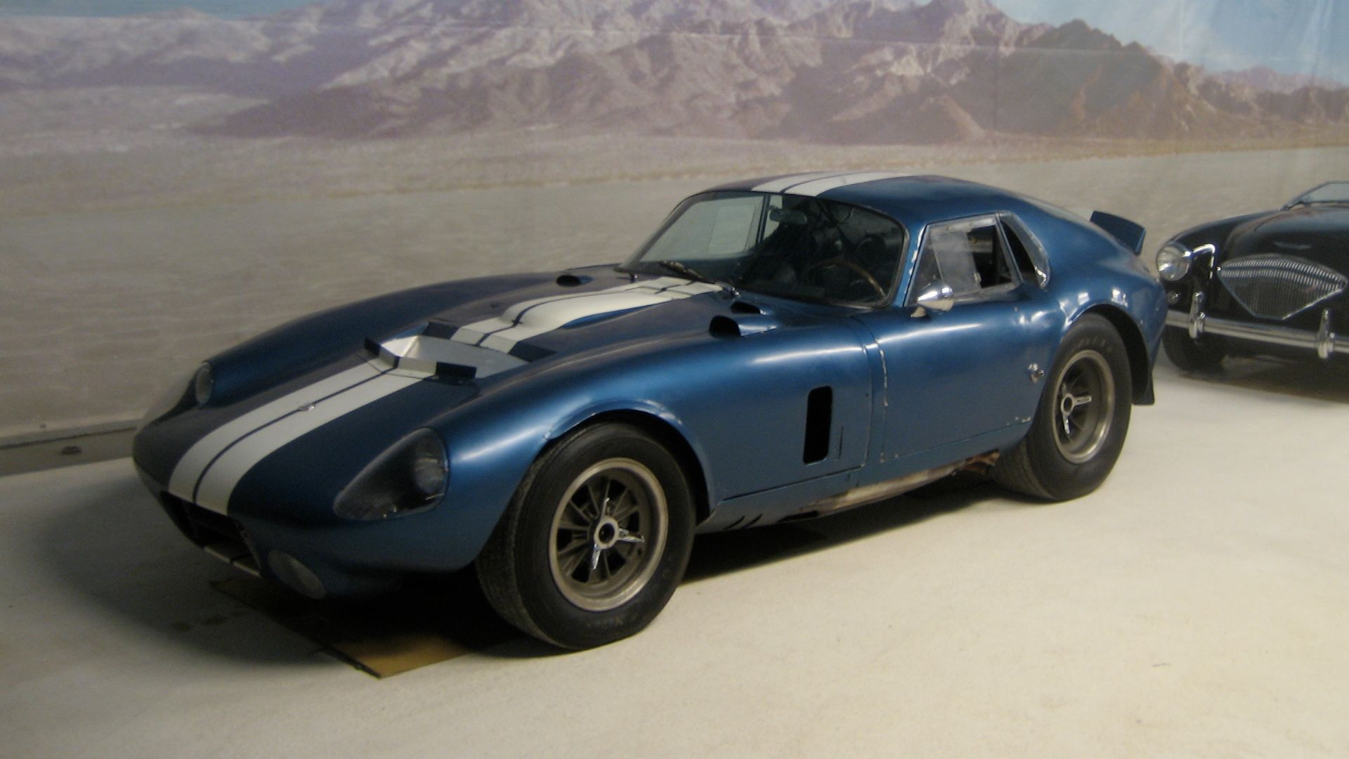 File:Shelby Cobra Daytona Coupe (Simeone) 02.jpg