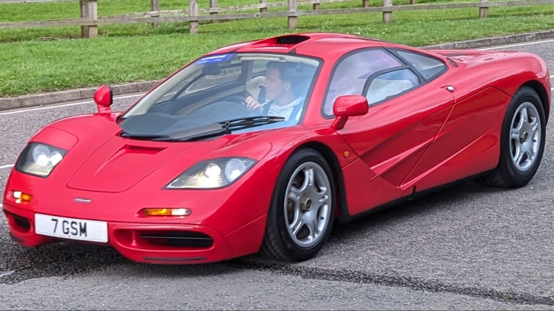 File:1995 McLaren F1.jpg
