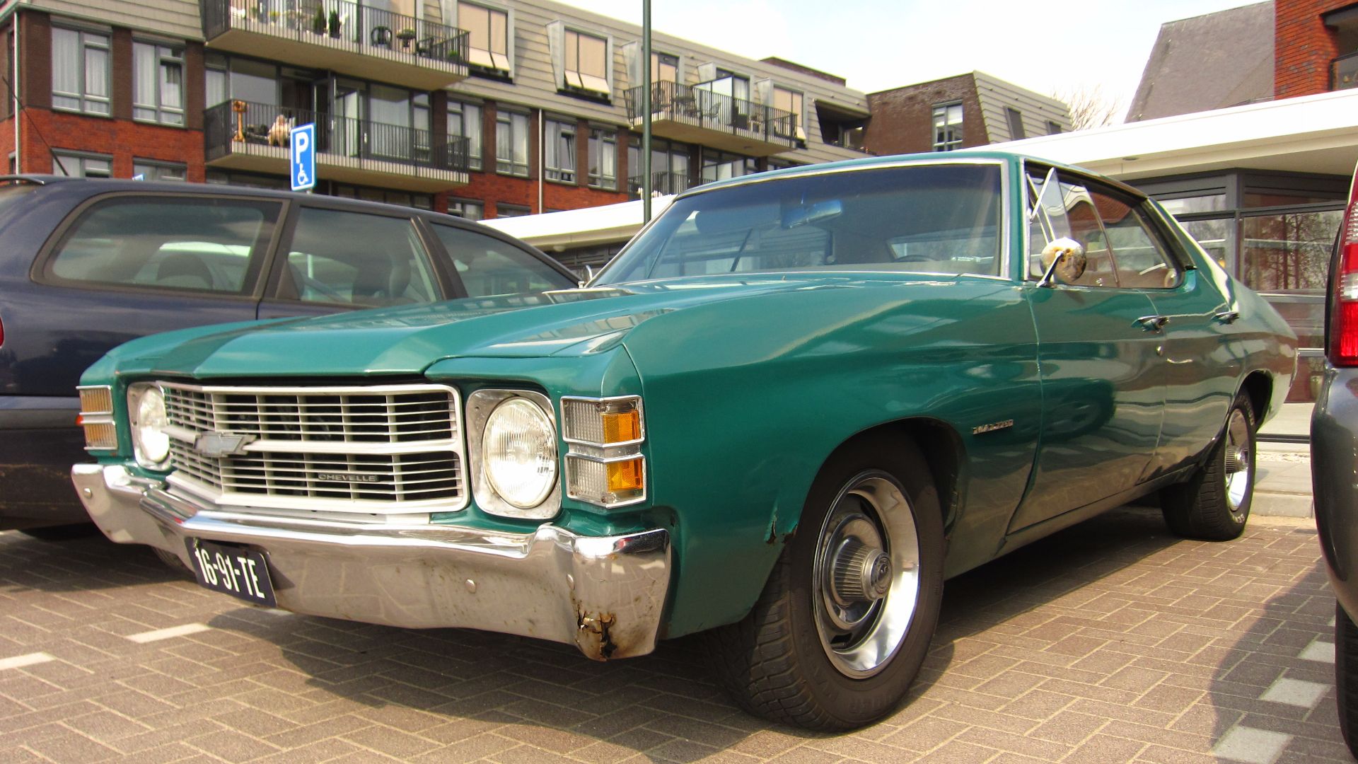 File:1971 Chevrolet Chevelle Malibu Sport Sedan 02.jpg